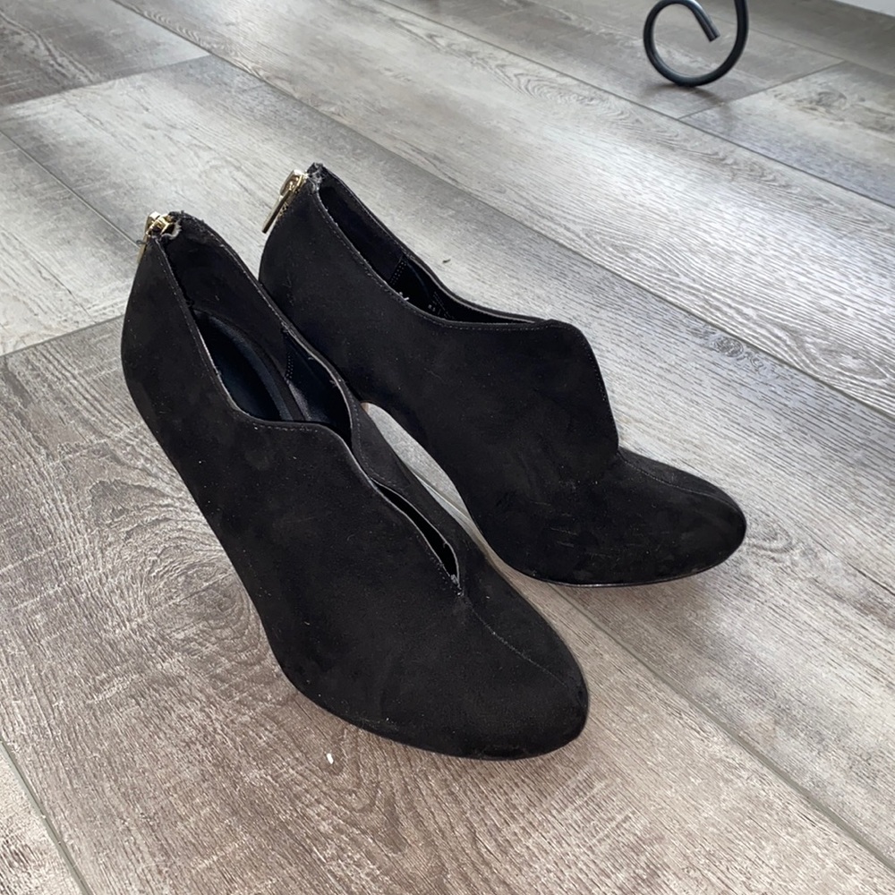 black booties